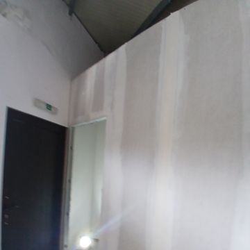 ​JP Interiores & Exteriores - Marinha Grande - Adición de pared interior