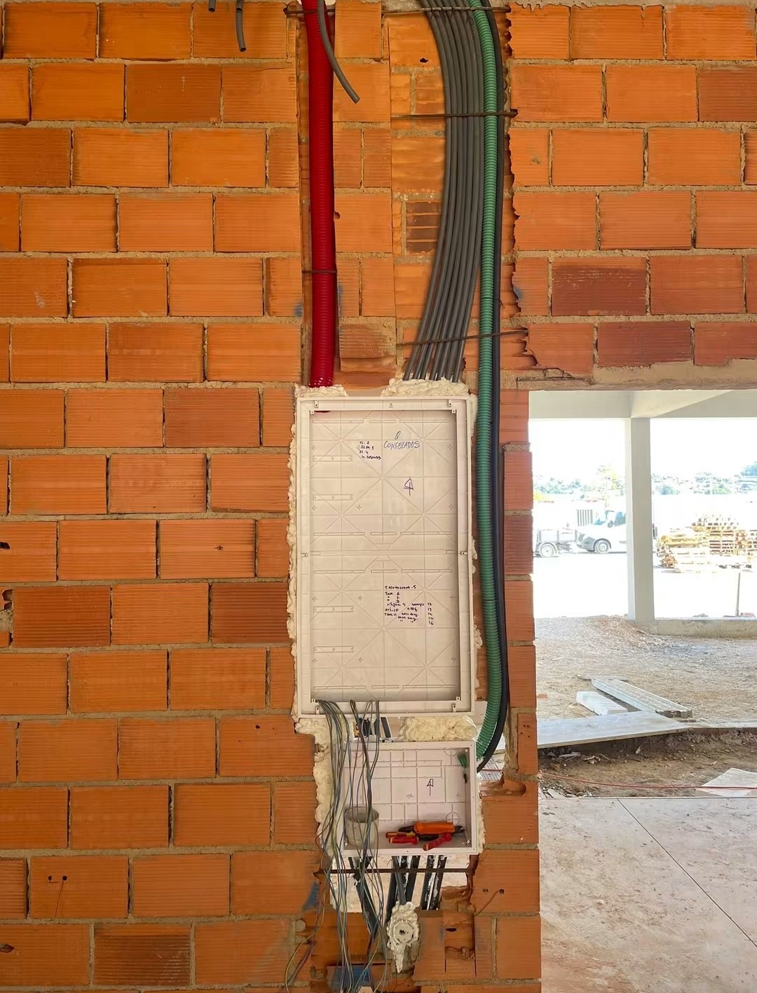 ALFA iluminaçao - Águeda - Problemas eléctricos y de cableado
