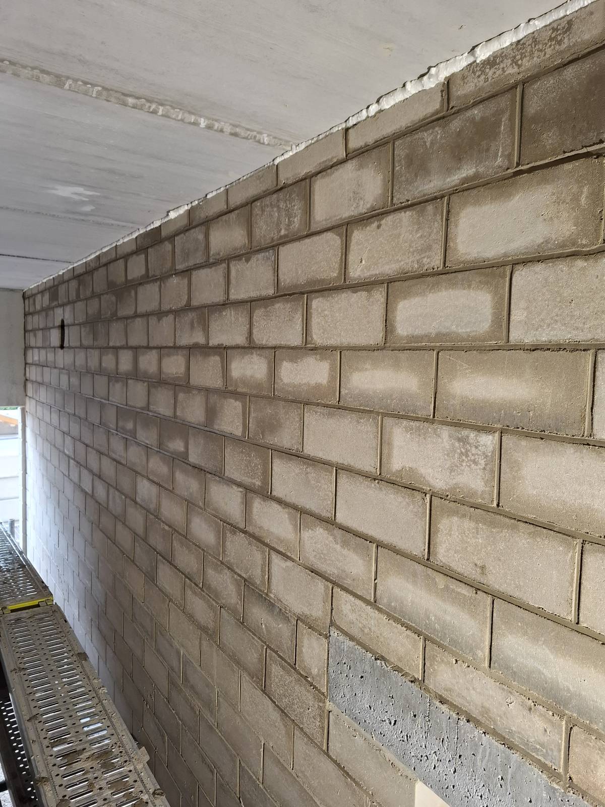 D&F CAPACITY – Construções e Remodelações - Vila Franca de Xira - Trockenbau reparieren und Oberflächenstruktur geben