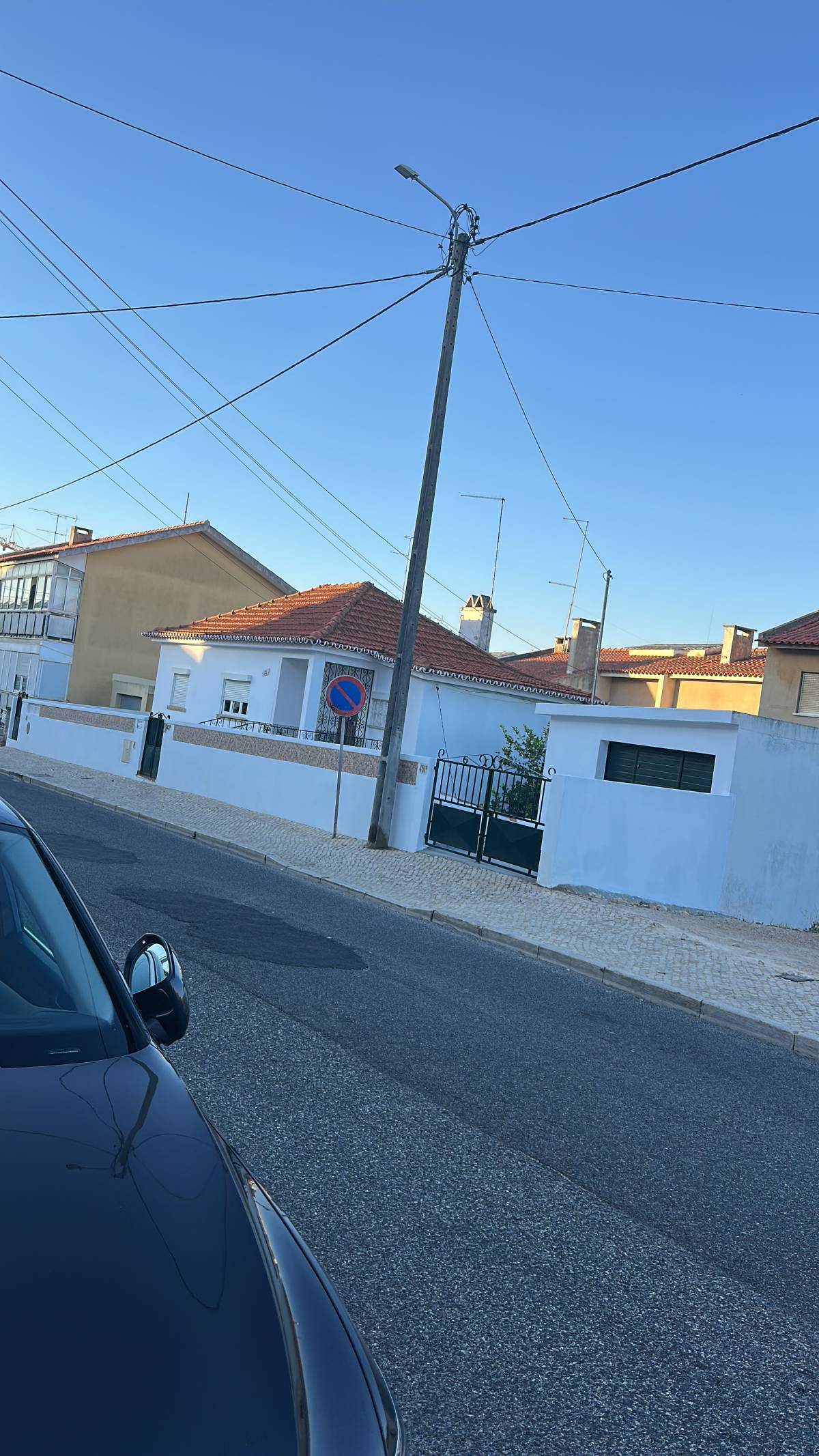 Muneeb - Sintra - Instalação de Pavimento em Madeira