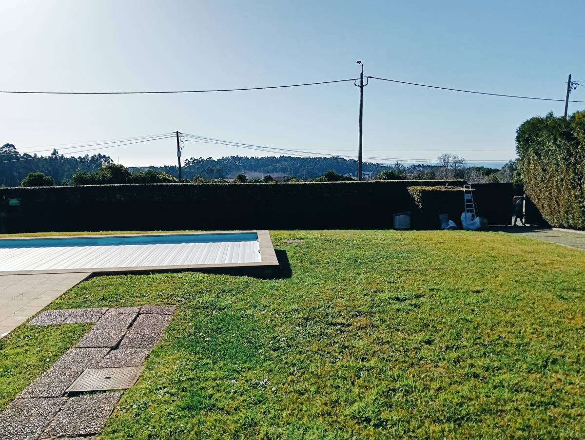 Fábio Teixeira - Vila Nova de Gaia - Jardinagem e Relvados