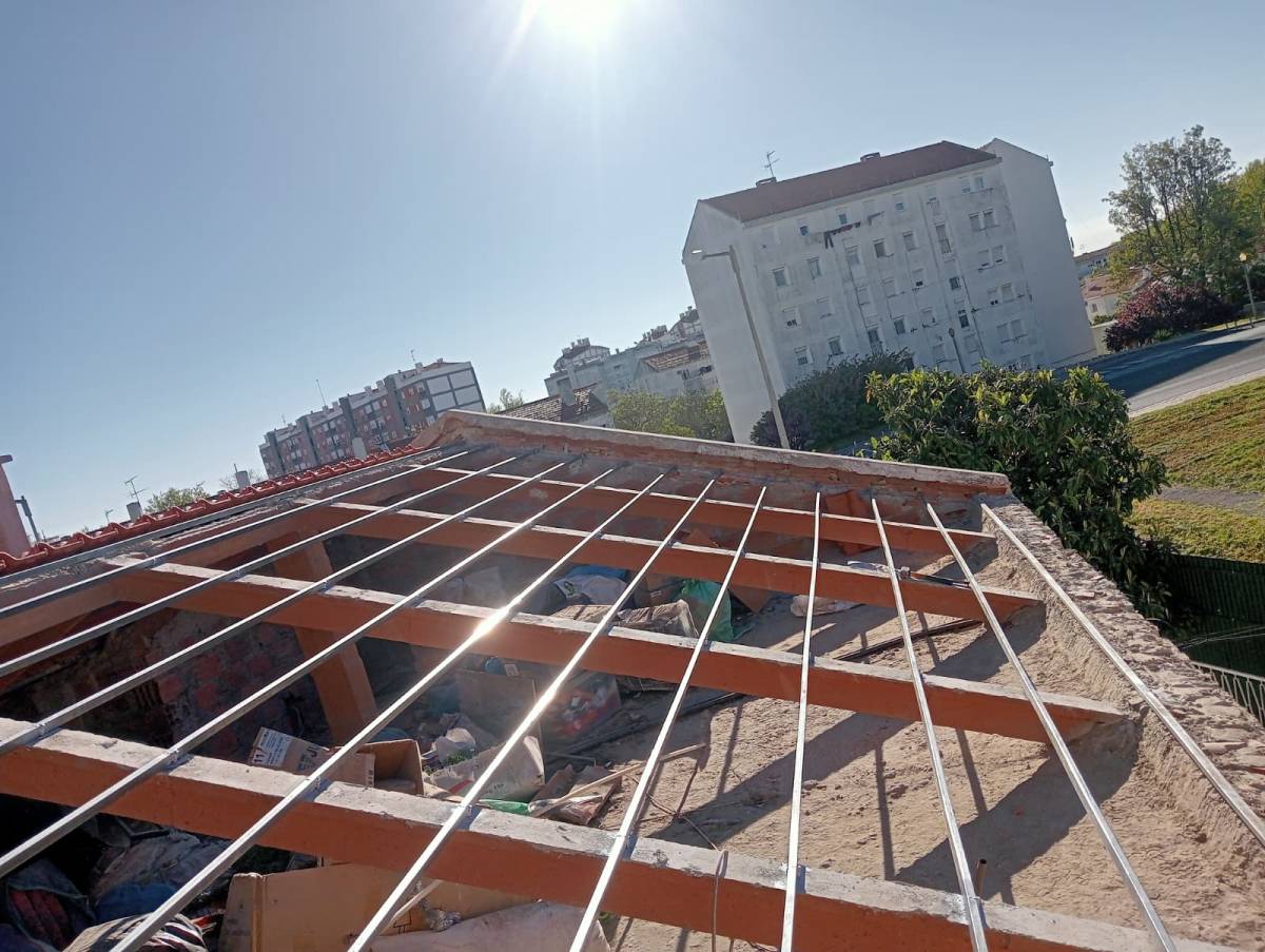 Células habilidosa construçães e serviços - Moita - Instalação de Pavimento em Pedra ou Ladrilho