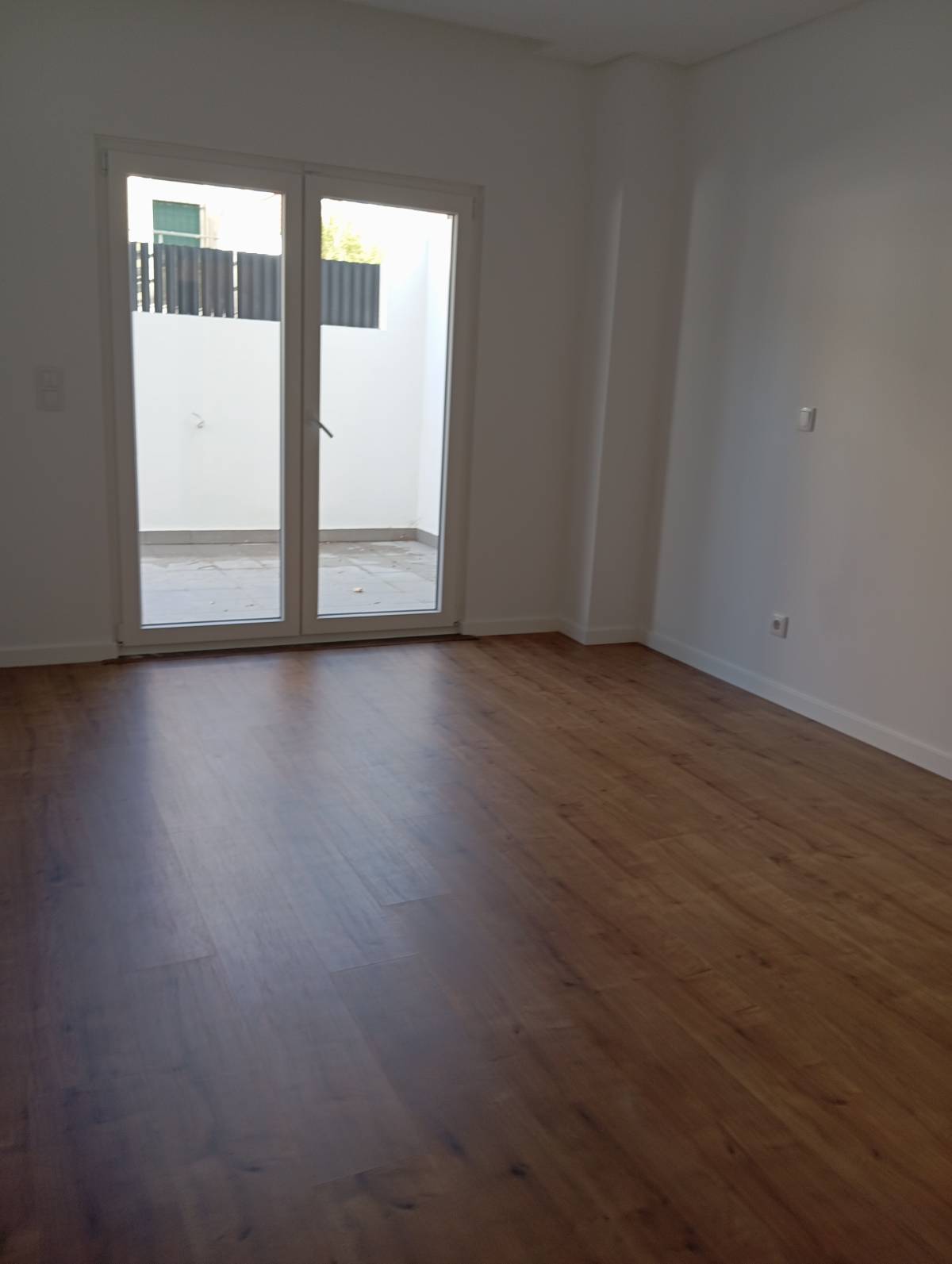 Luiza Rodrigues - Sintra - Limpeza de Espaço Comercial