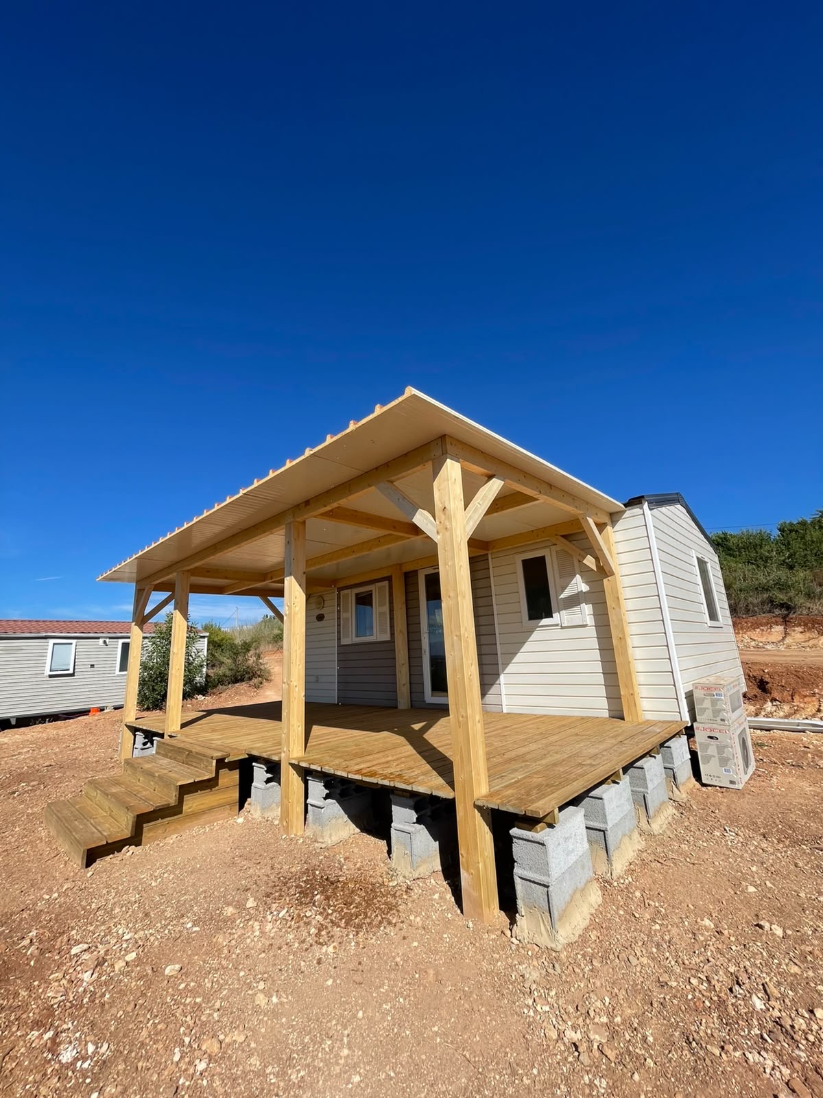 LJ Property Services - Portimão - Instalación de suelos de baldosas o piedras
