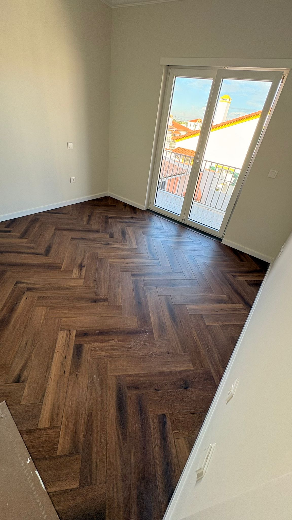 DLS remodelações - Barreiro - Trockenbau reparieren und Oberflächenstruktur geben