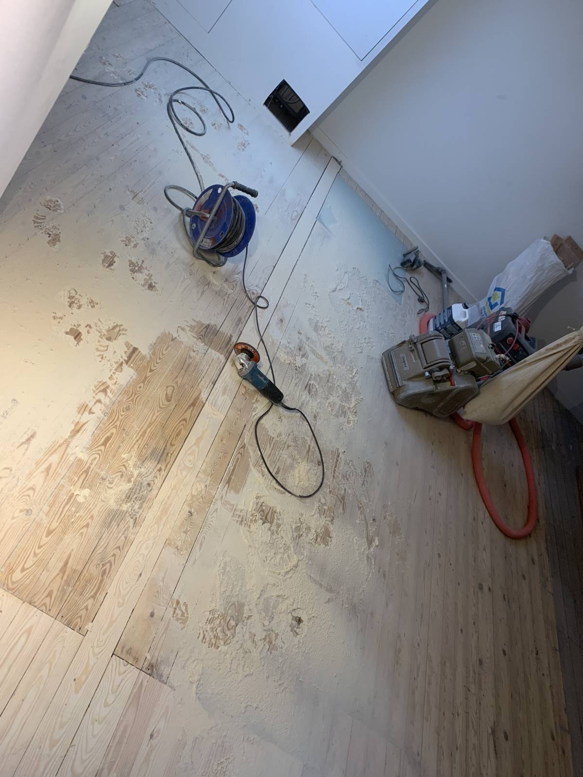 VN Construart - Setúbal - Wände verkleiden, reparieren oder entfernen