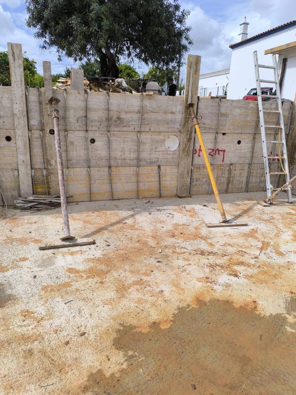 Piscina Algarve Pool - Loulé - Instalação de Tubos de Canalização