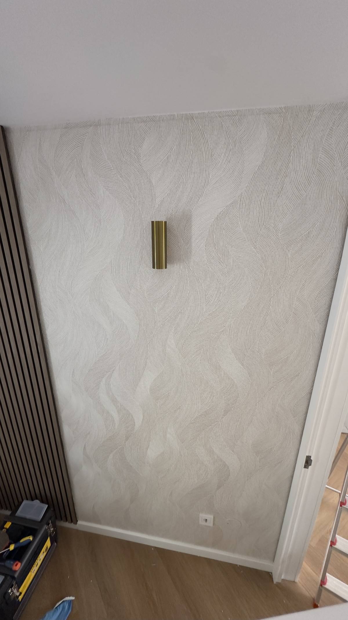 PM Flooring - Vila Nova de Famalicão - Spezialist für Fussleistenverlegung