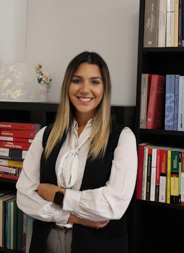 Rafaela Ferreira Leal - Paredes - Advogado de Direito Civil