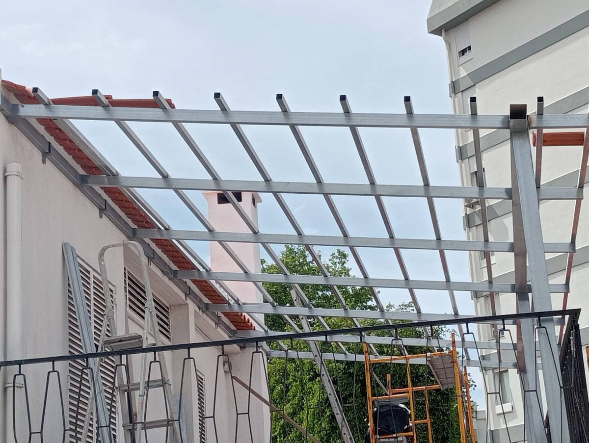 Células habilidosa construçães e serviços - Moita - Instalação de Ventoinha