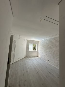 Muneeb - Sintra - Reparação ou Substituição de Pavimento em Pedra ou Ladrilho