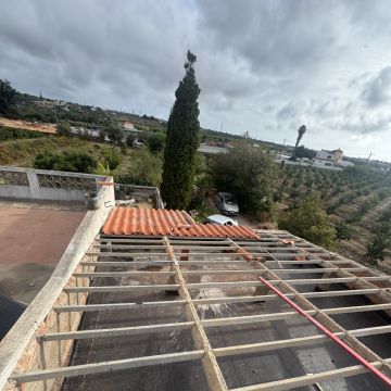LJ Property Services - Portimão - Installation d'escaliers