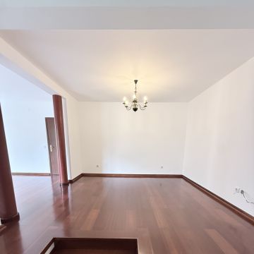 VN Construart - Setúbal - Gartenmöbel montieren