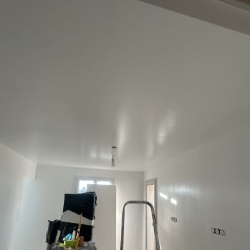 Muneeb - Sintra - Pintura ou Revestimento de Pavimento
