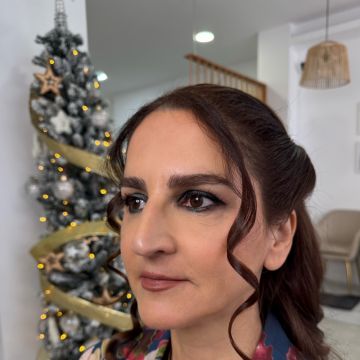 Sara Ibrahim | Professional Makeup Artist & Hairstylist - Seixal - Maquilhagem para Eventos