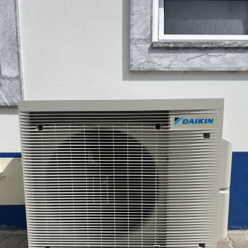 DGHVAC = Douglas Freitas - Lisboa - Zentrale Klimaanlage reparieren