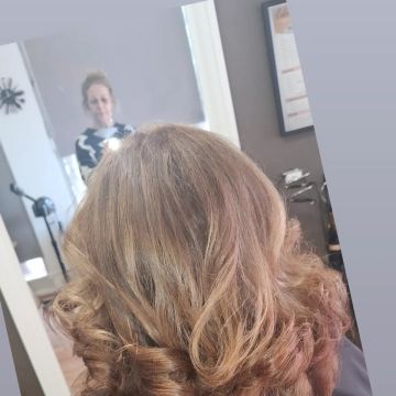 Cabeleireira Domicilio Teresa Correia - Olhão - Cabeleireiros e Barbeiros