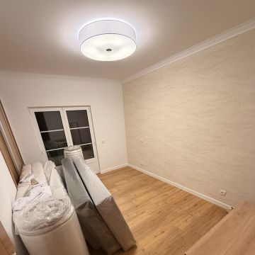 D24 Remodelações! - Vila Real de Santo António - Remoção de Papel de Parede