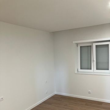 Votd - Covilhã - Remodelación del ático
