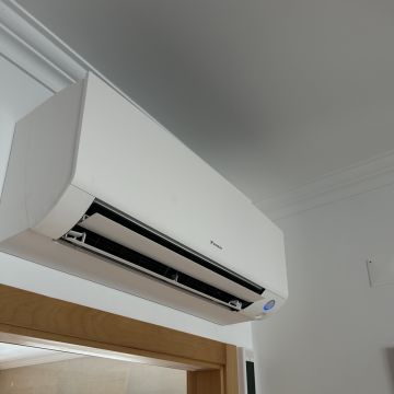 DGHVAC = Douglas Freitas - Lisboa - Zentrale Klimaanlage warten