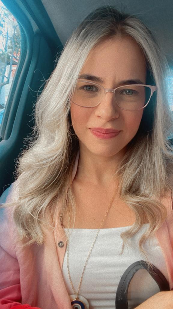 Fabiana Vasconcelos - São João da Madeira - Home Theater System Repair or Service