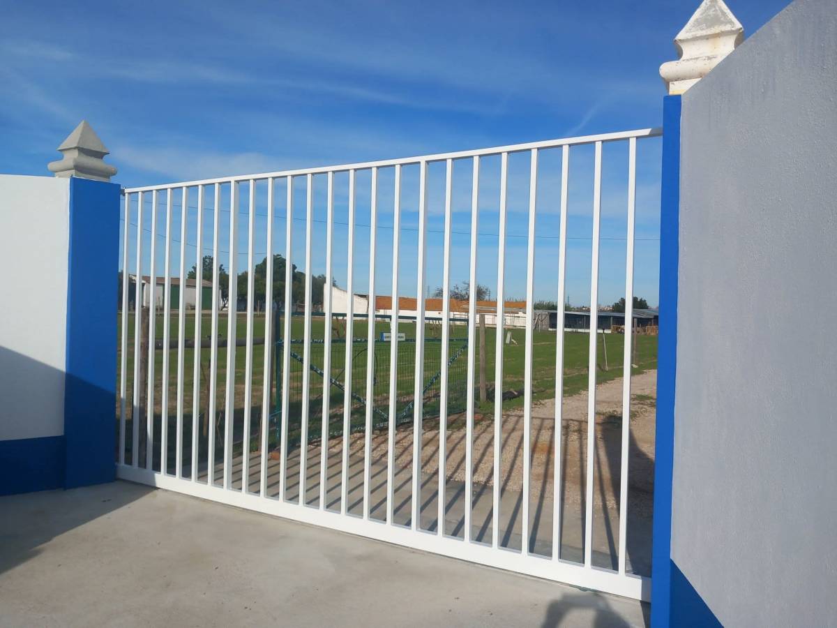 Margardens - Montijo - Einbau oder Austausch der Garagentür