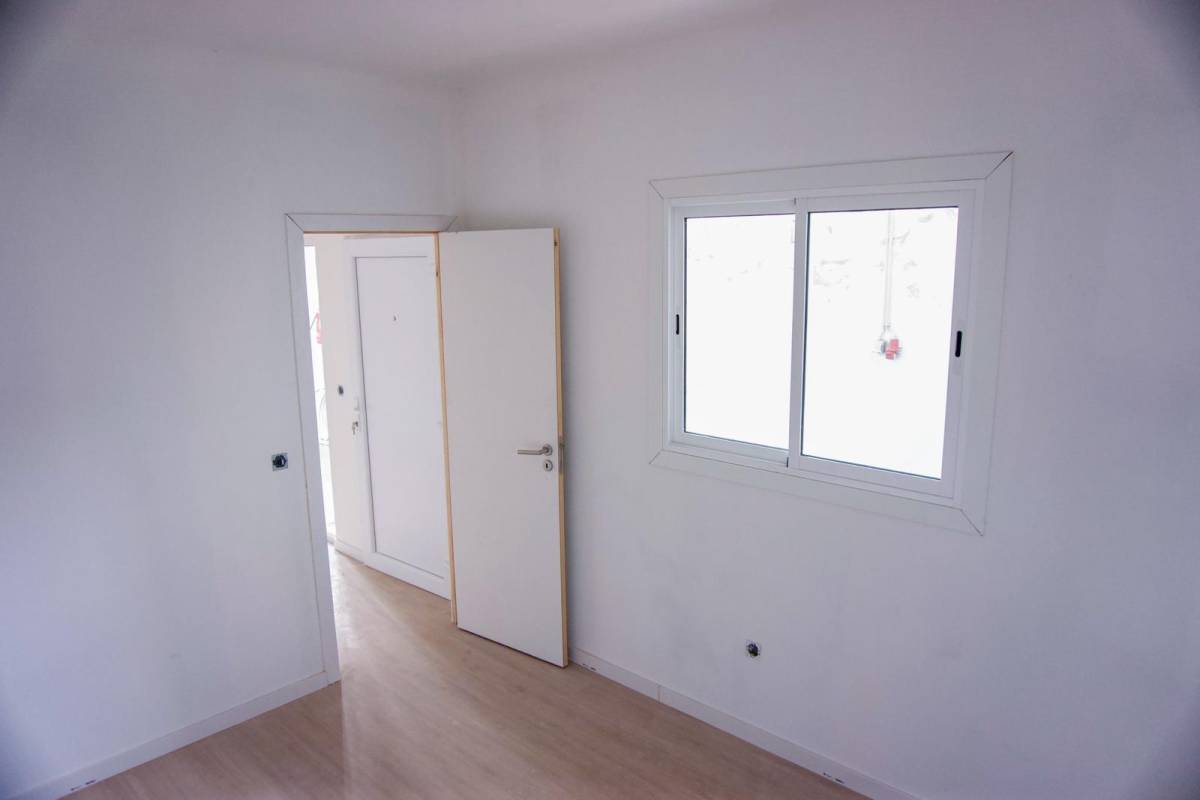 Gabriel bezerra - Leiria - Interior Wall Addition