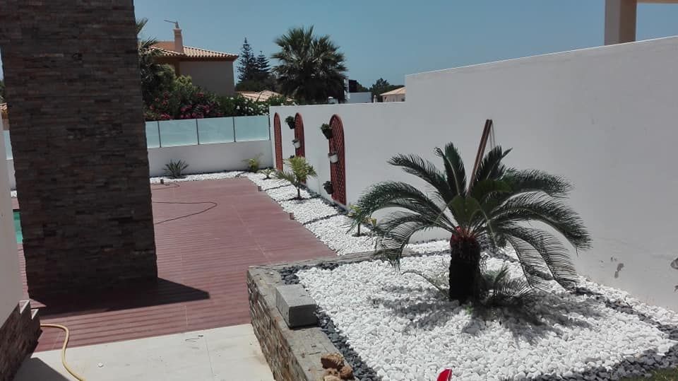 Sampaio Jardins Garden Lda - Redondo - Manutenção de Sistema de Rega Gota a Gota