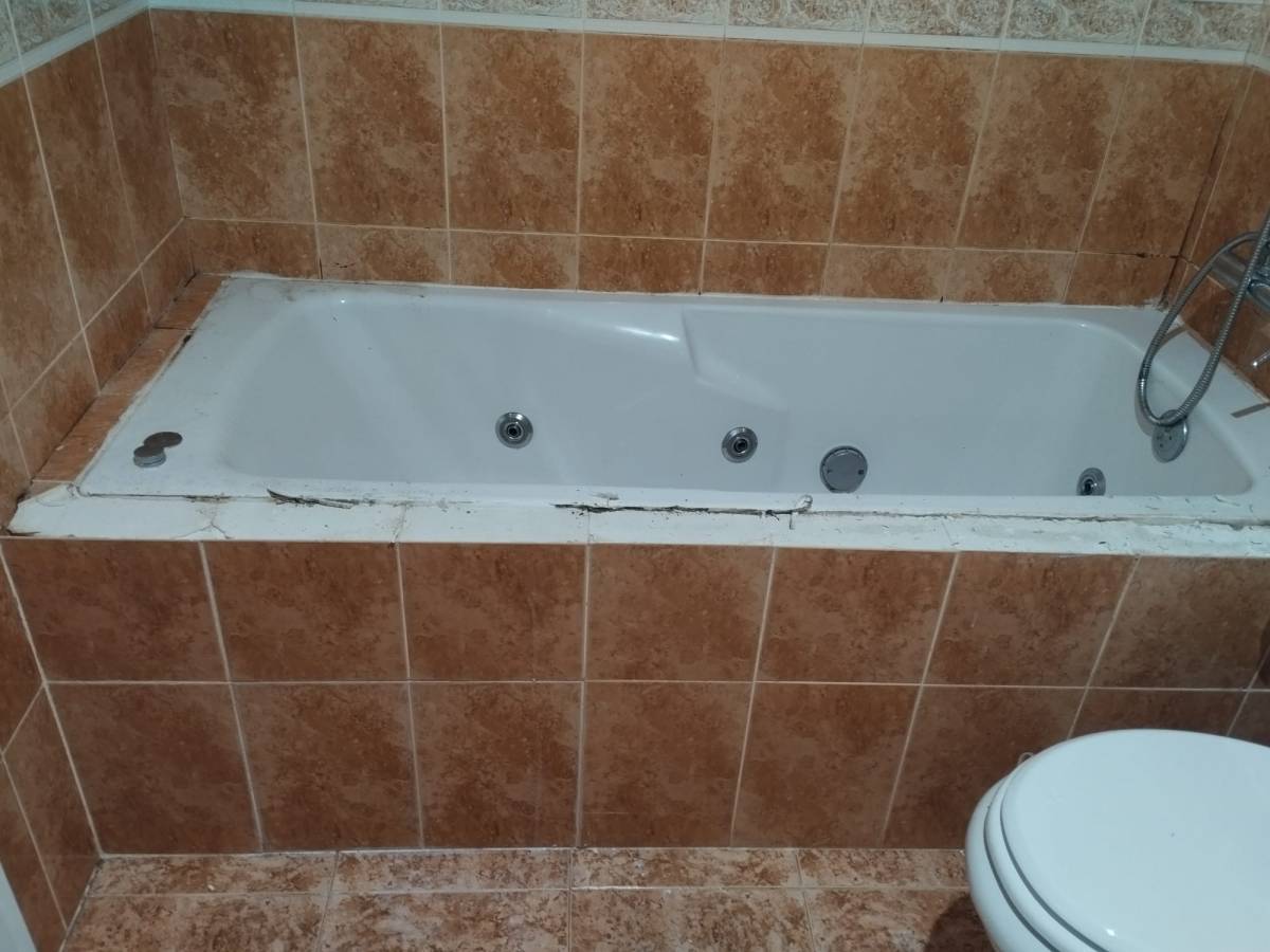 Wendel César - Mafra - Tile Repair