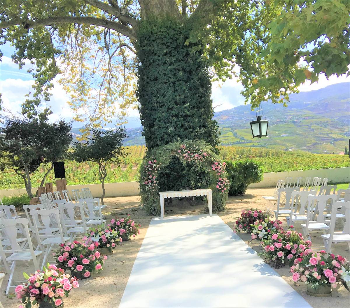 Paula DeLima - Loures - Wedding MC Services