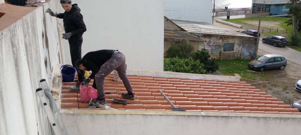 Guilhermo Gómez Arango - Lisboa - Dachbau oder -austausch