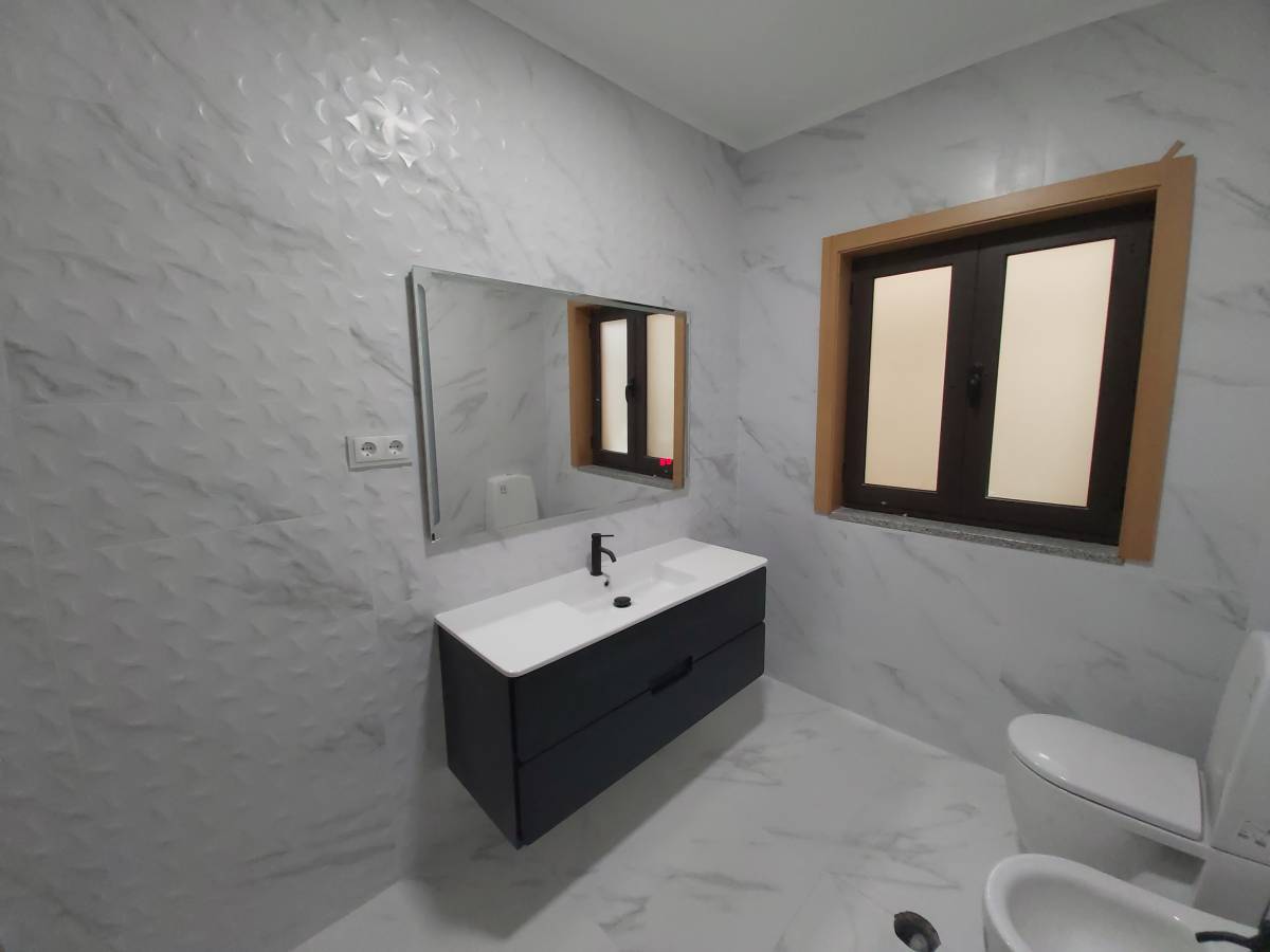 José Martins - Estarreja - Interior Wall Addition