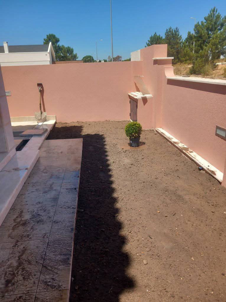 Margardens - Montijo - Einbau oder Austausch der Garagentür