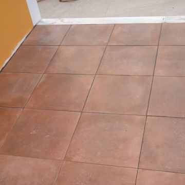 WLM remodelações - Torres Vedras - Pose de plinthes
