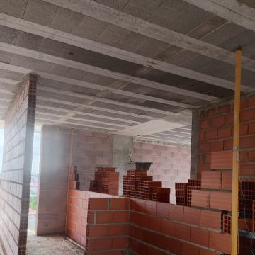 Claudinei Lima - Barreiro - Innenwand einbauen