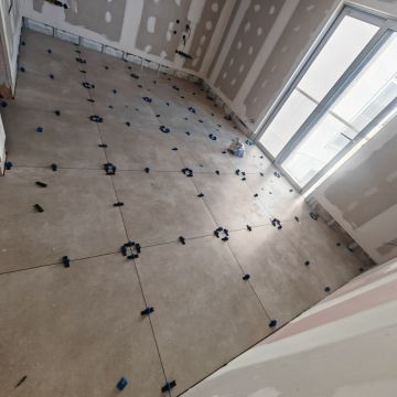 Alison Alex - Portimão - Construction de mur intérieur