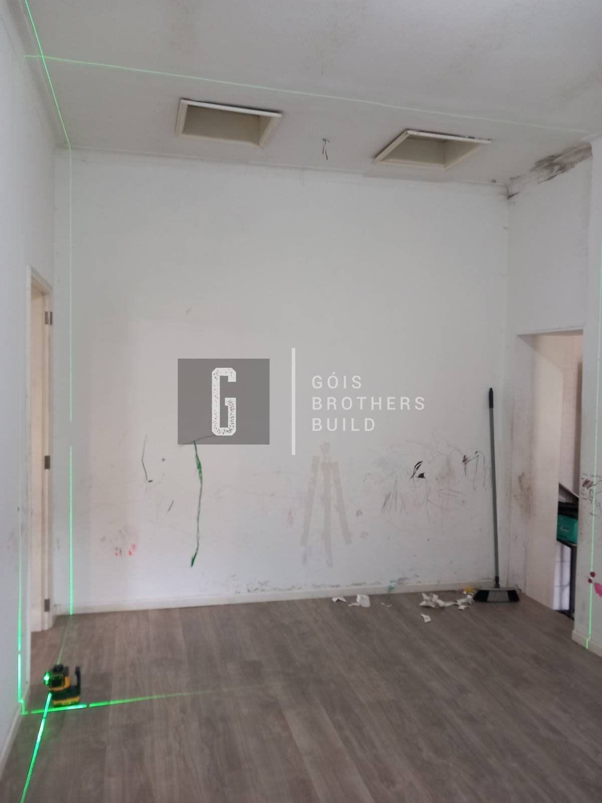 Gois - Vila Nova de Gaia - Floating Flooring Installation