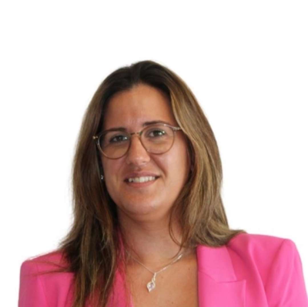 Diana - Oliveira do Bairro - Profissionais Financeiros e de Planeamento