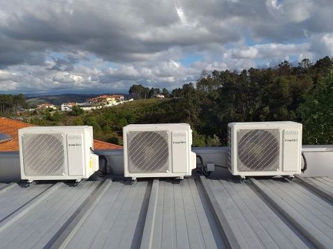 Instaltec Serviços - Ar Condicionado, Gás, Climatização e Canalização - Condeixa-a-Nova - Reparação de Painel Solar