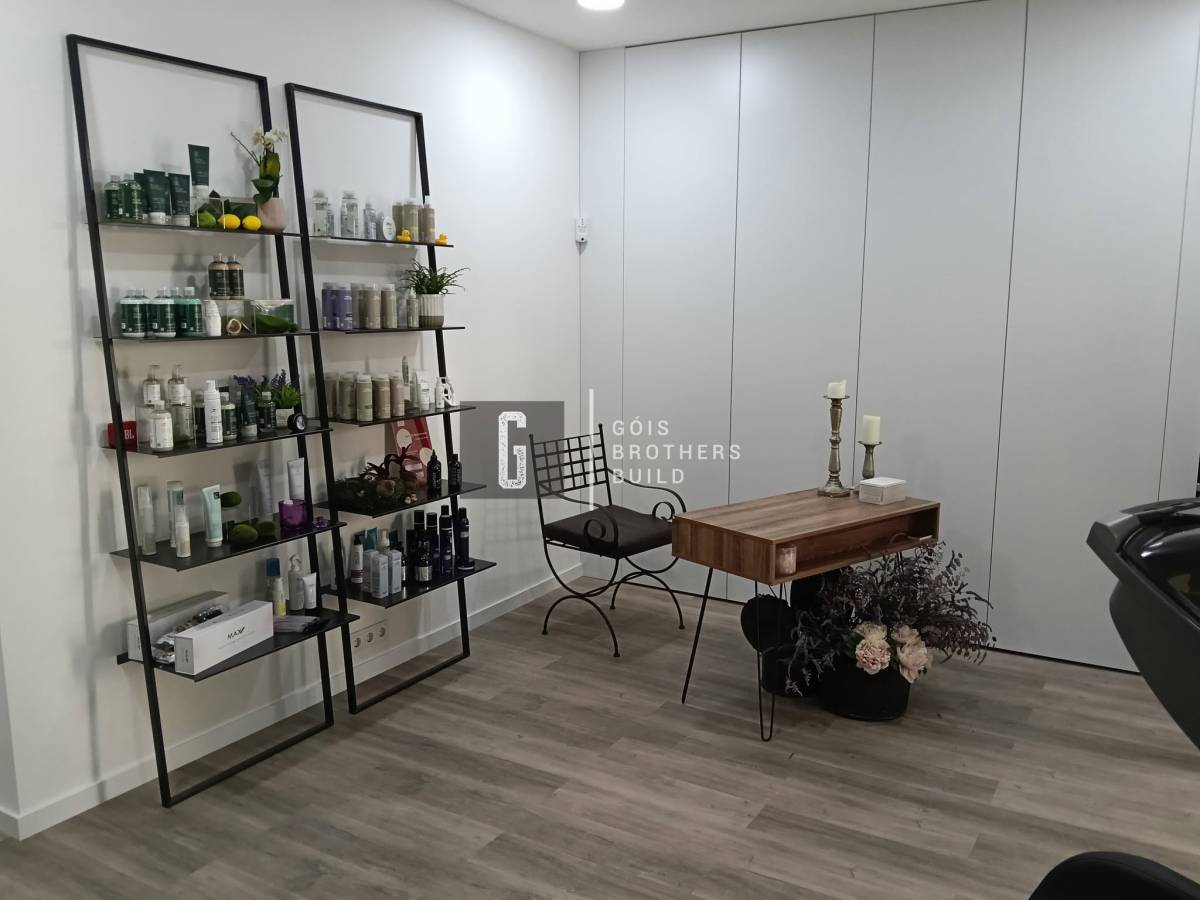 Gois - Vila Nova de Gaia - Construction and Building Services