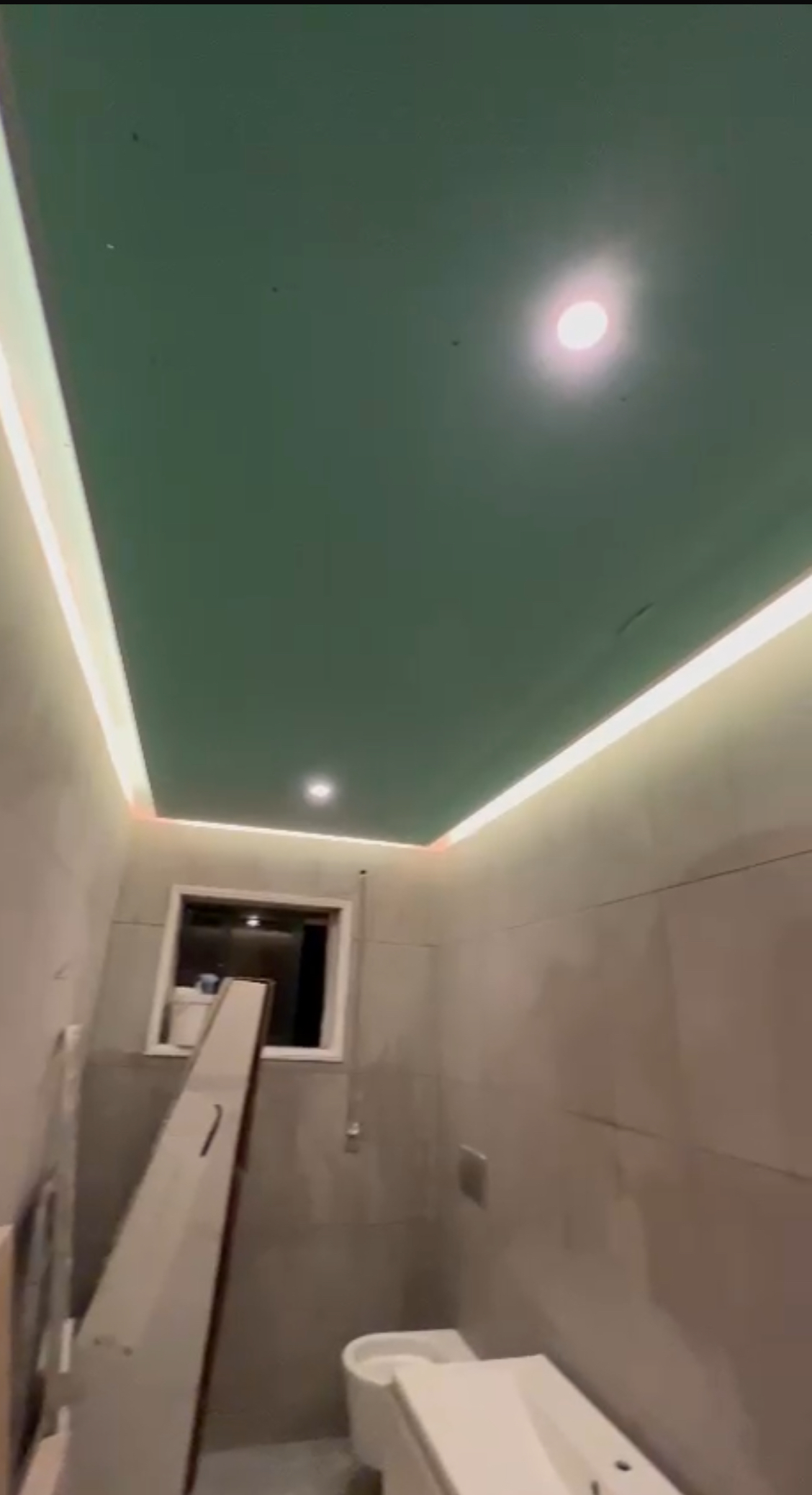 Eric Anderson - Porto - Construção de Parede Interior