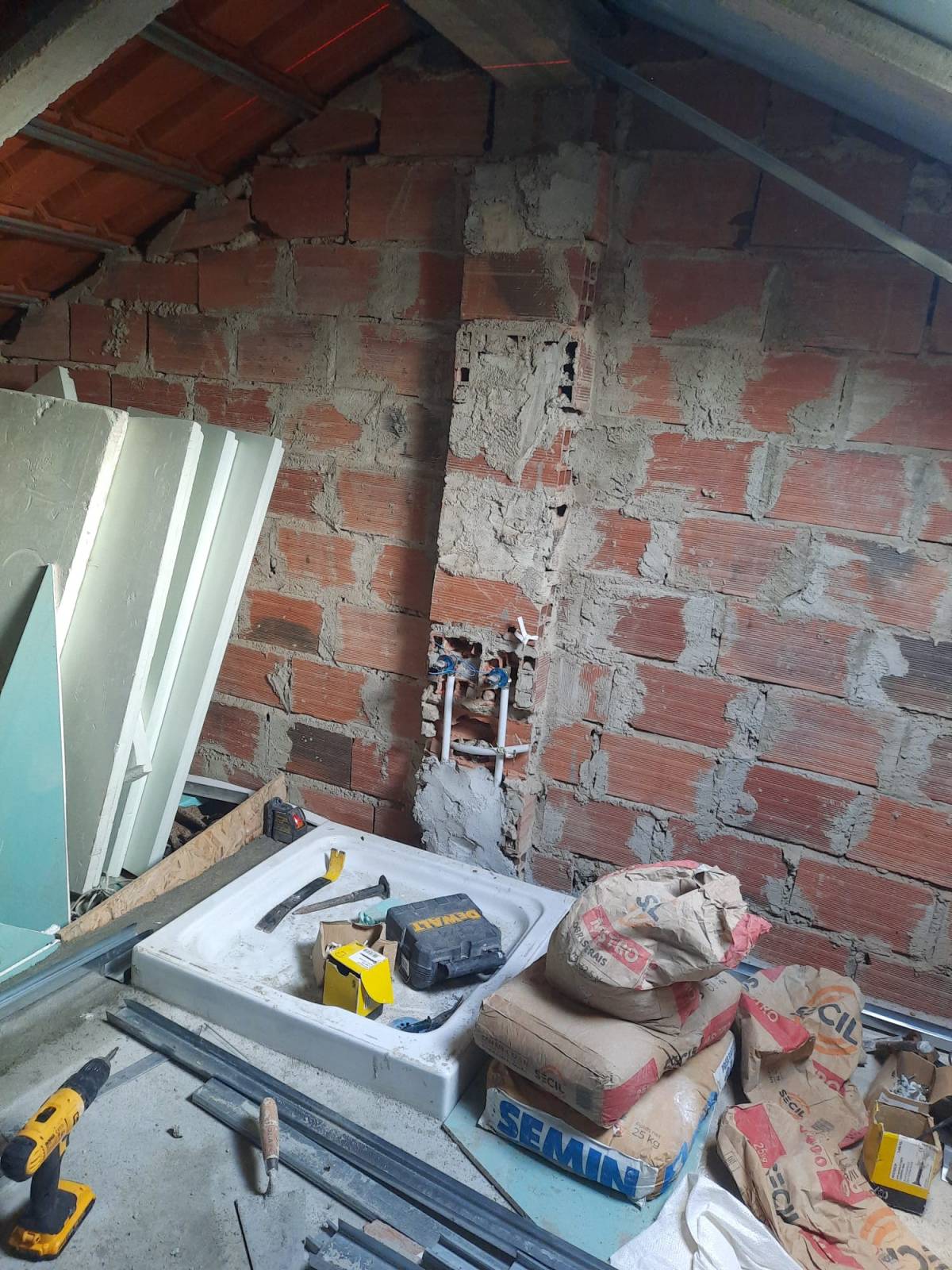 SC Remodelações e transporte - Loures - Wallpaper Repair