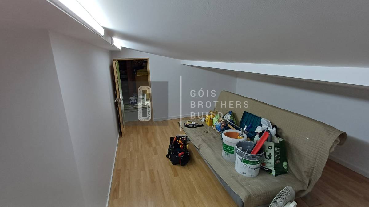 Gois - Vila Nova de Gaia - Fan Installation