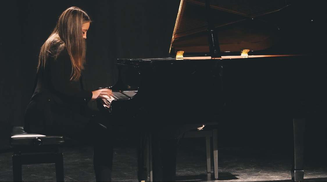 Inês - Lisboa - Unterricht für Musiktheorie