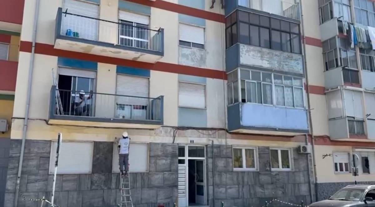 Emerson Sodré Coutinho - Odivelas - Exterior Painting