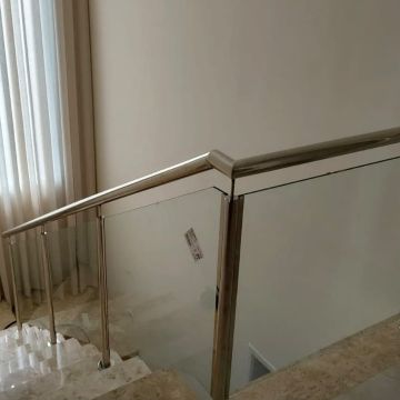 Serralheria Pro Inox - Ourém - Instalação ou Substituição de Portão de Garagem