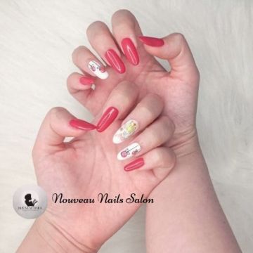 Nouveau Nails - Porto de Mós - Manicure and pedicure