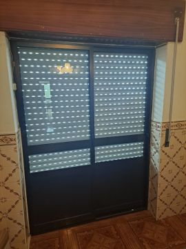 Empresa de Caixilharia de PVC