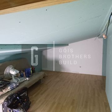Gois - Vila Nova de Gaia - Wall Construction