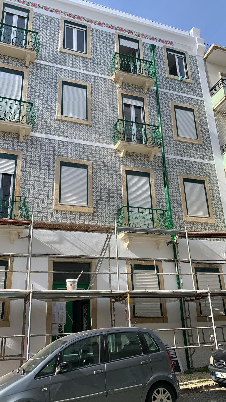 CIDADE TRIUNFAL - Lisboa - Innenwand einbauen